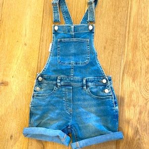 NWT Crewcuts girls denim short overalls. Size 10